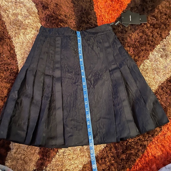 NWT Dolce & Gabbana Pleated Skirt - Picture 8 of 9
